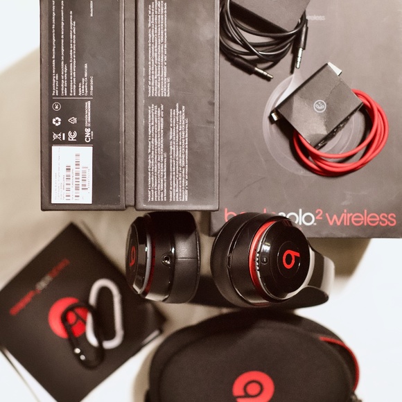 Beats by Dre Other - Beats by Dre Solo2 On Ear Wireless Headphones Black/Red